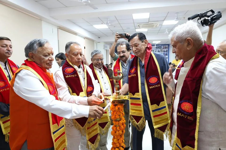 Lighting the lamp at the convocation